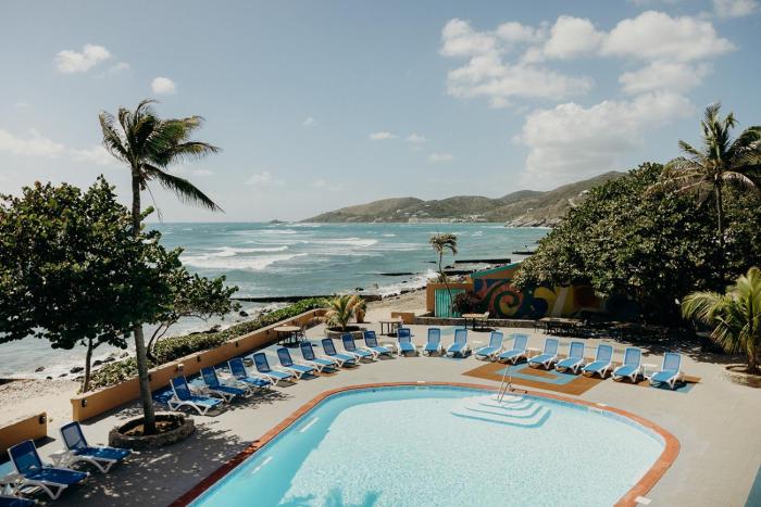 grapetree bay hotel and villas