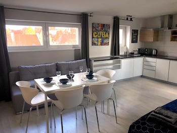 kw38 great view 2 min to townhall