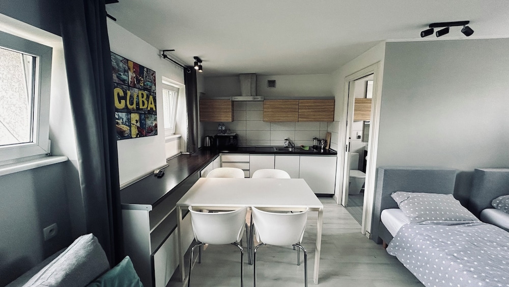 kw38 great view 2 min to townhall