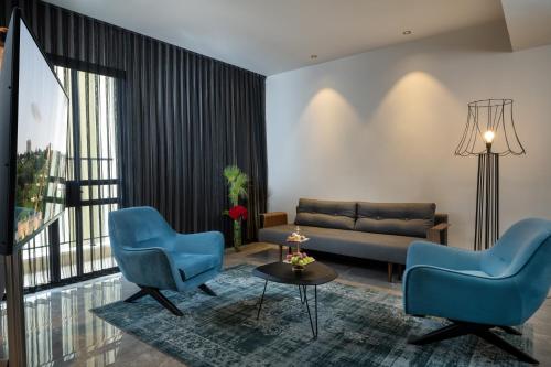 hotel botanica limited edition by fattal