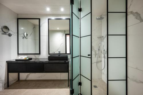 hotel botanica limited edition by fattal