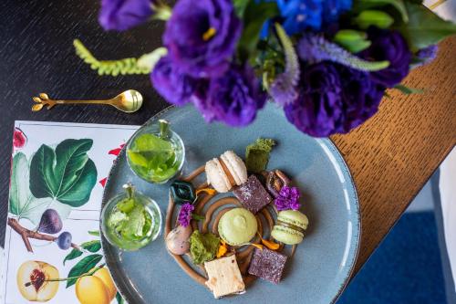 hotel botanica limited edition by fattal