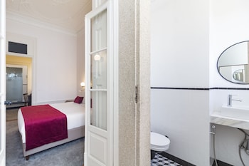 marques garden house by olivia