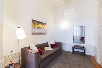 marques garden house by olivia