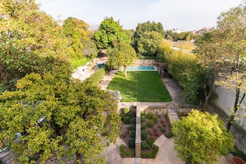 marques garden house by olivia