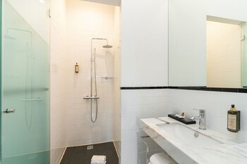 marques garden house by olivia