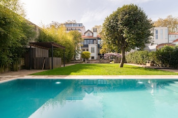 marques garden house by olivia