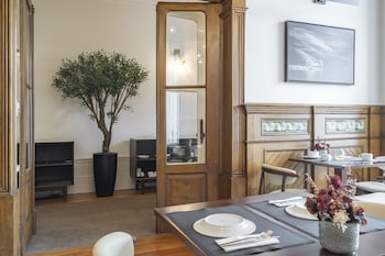 marques garden house by olivia