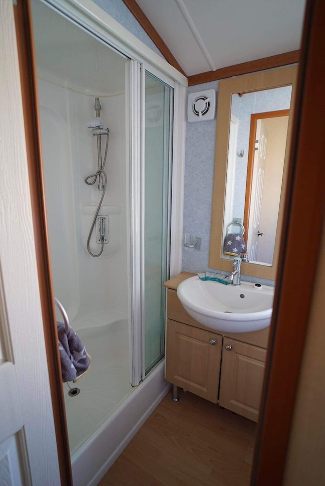 2 bedroom caravan at heacham beach with decking