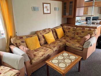 2 bedroom caravan at heacham beach with decking