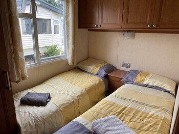 2 bedroom caravan at heacham beach with decking