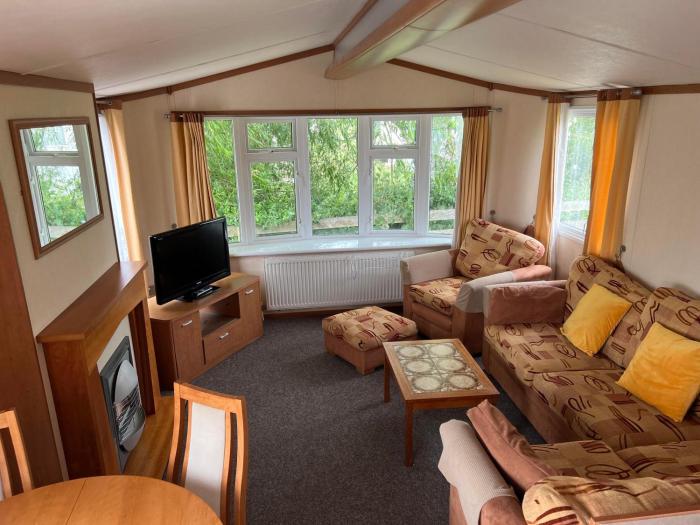 2 bedroom caravan at heacham beach with decking