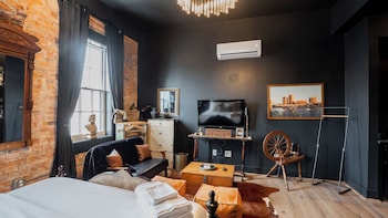 pickle factory hotel