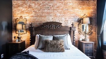 pickle factory hotel