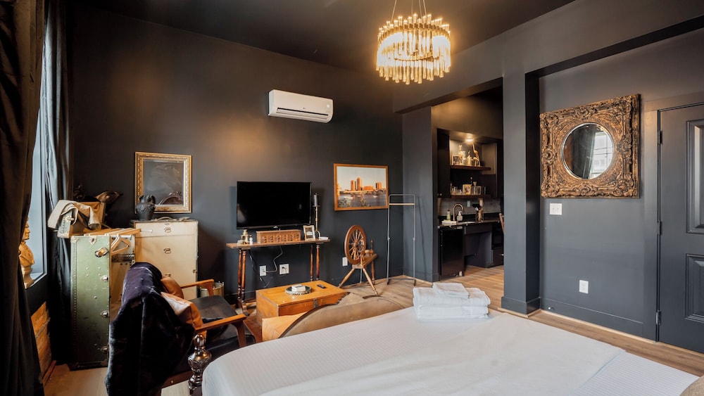 pickle factory hotel