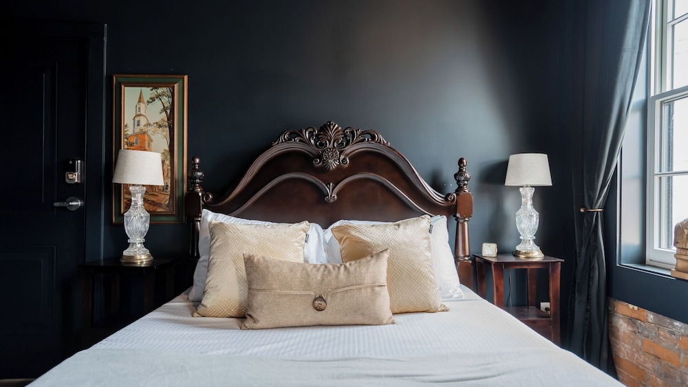 pickle factory hotel