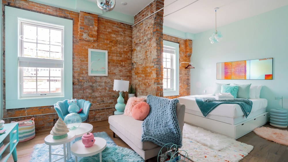 pickle factory hotel