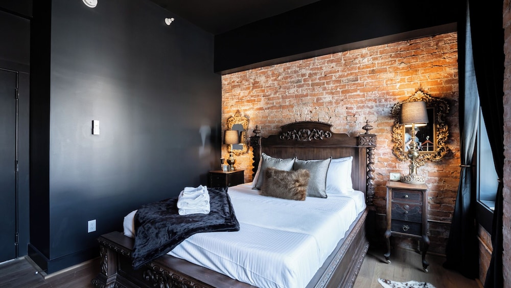 pickle factory hotel