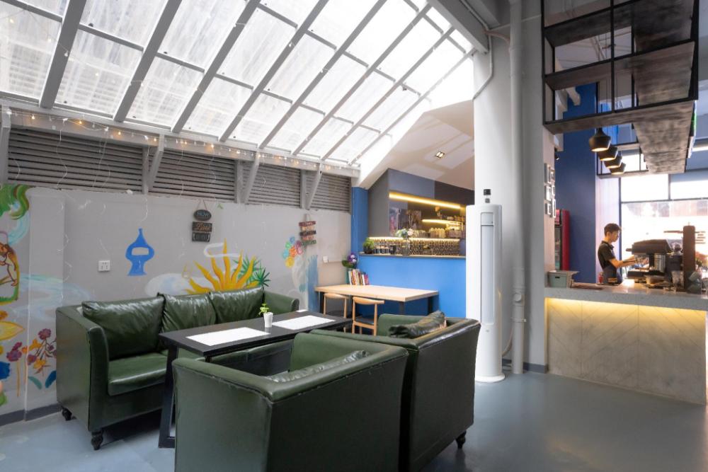 ark hotel
