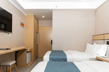 ark hotel