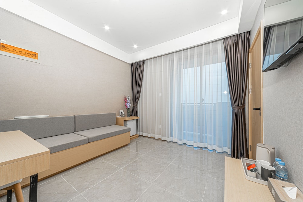 ark hotel