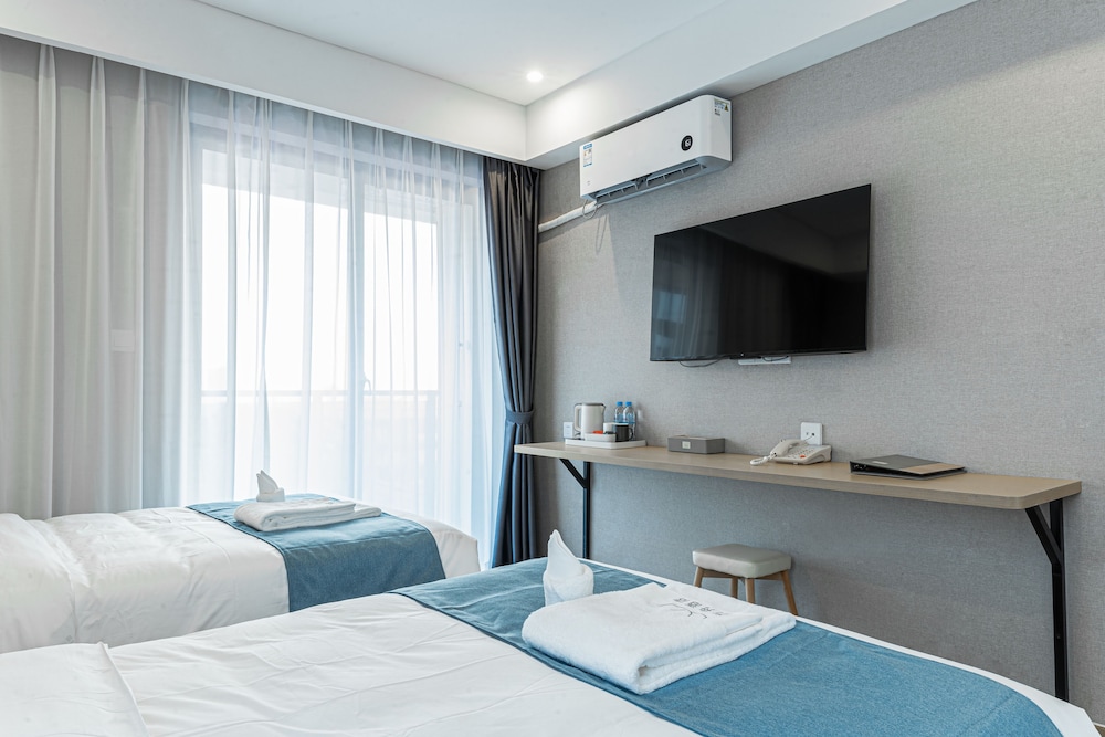 ark hotel