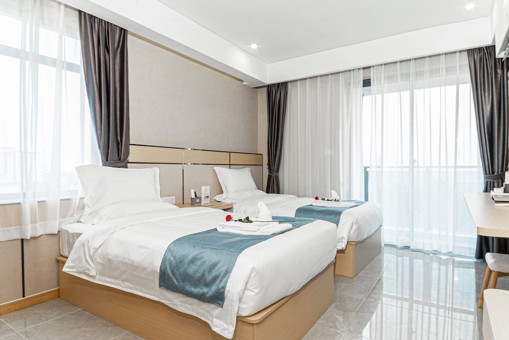 ark hotel