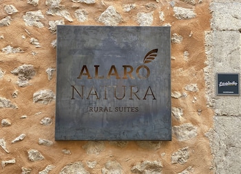 alaro
