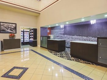 La Quinta Inn & Suites By Wyndham Bowling Green,Kentucky>>Bowling Green,3 star