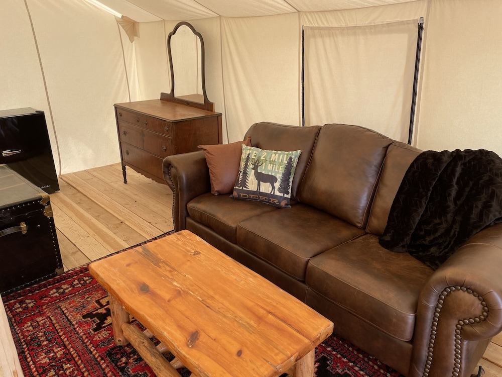 yellowstone dreamin camp