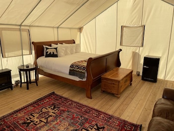 yellowstone dreamin camp