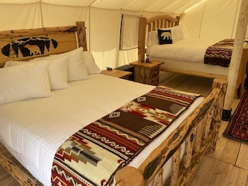 yellowstone dreamin camp