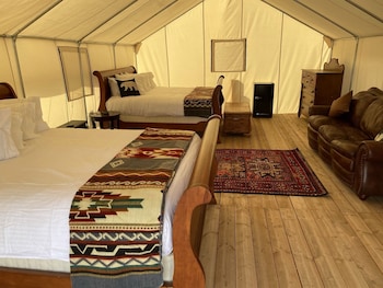 yellowstone dreamin camp