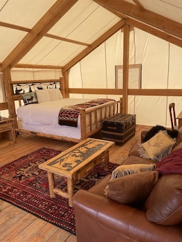 yellowstone dreamin camp