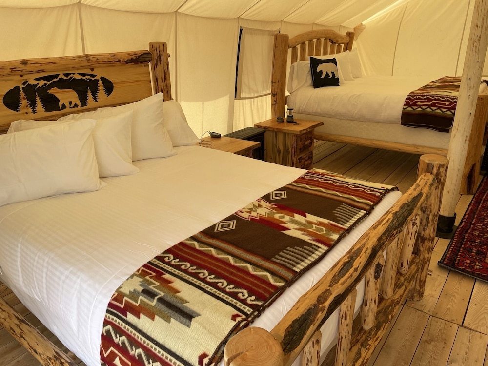 yellowstone dreamin camp
