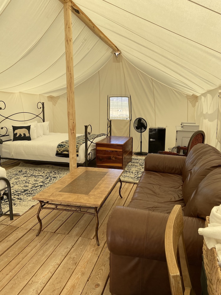 yellowstone dreamin camp