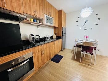 comfycosy 1 br with stunning city view at the loop