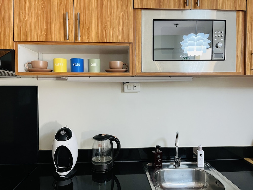 comfycosy 1 br with stunning city view at the loop