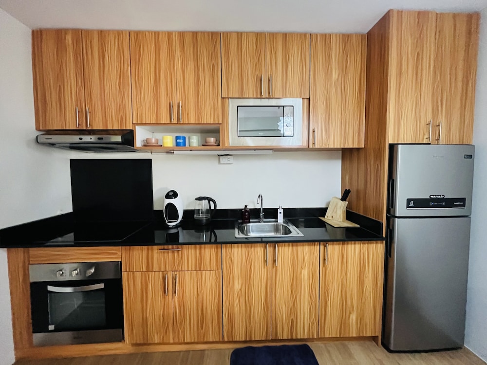 comfycosy 1 br with stunning city view at the loop