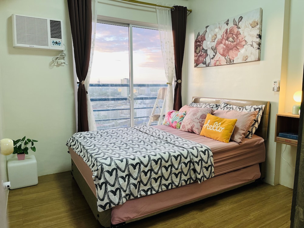 comfycosy 1 br with stunning city view at the loop