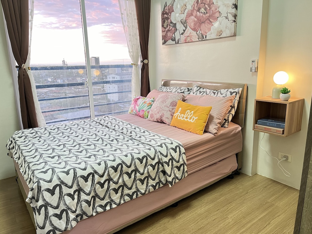 comfycosy 1 br with stunning city view at the loop