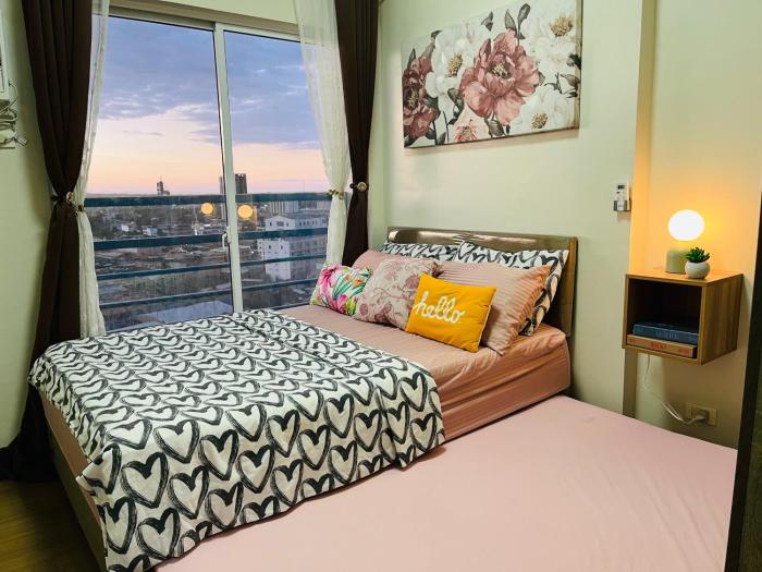comfycosy 1 br with stunning city view at the loop
