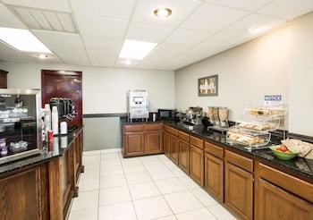savannah house hotel
