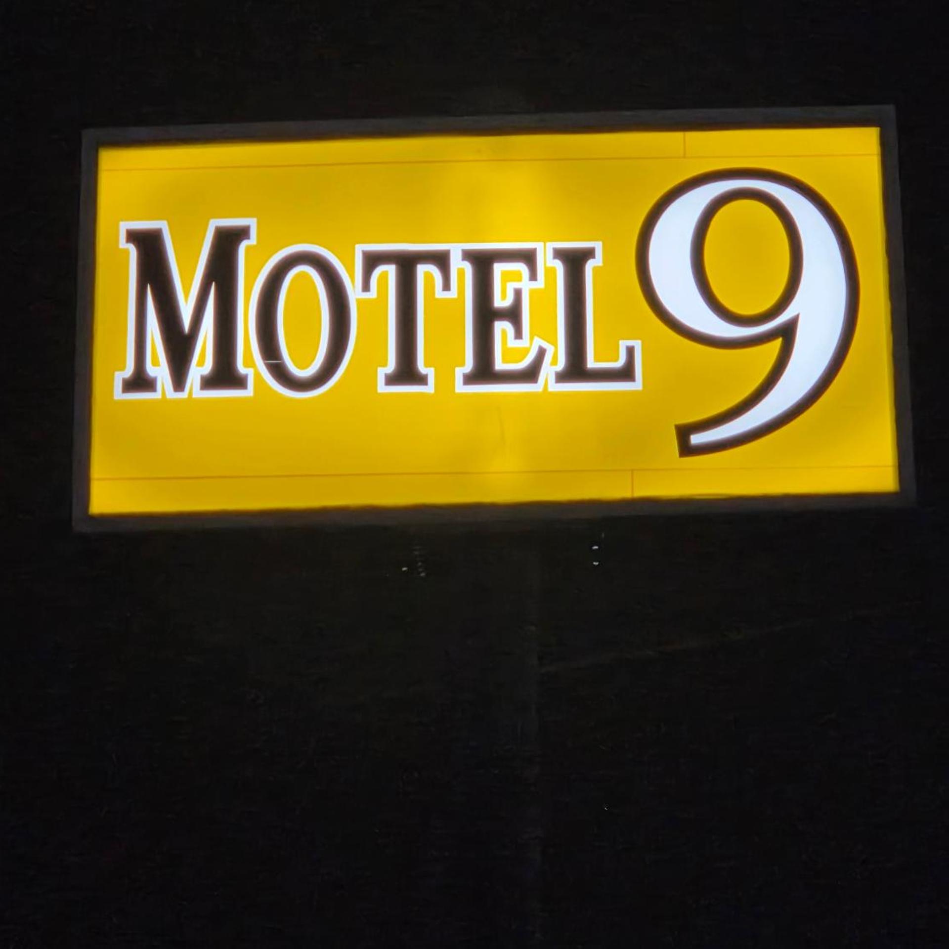 motel 9