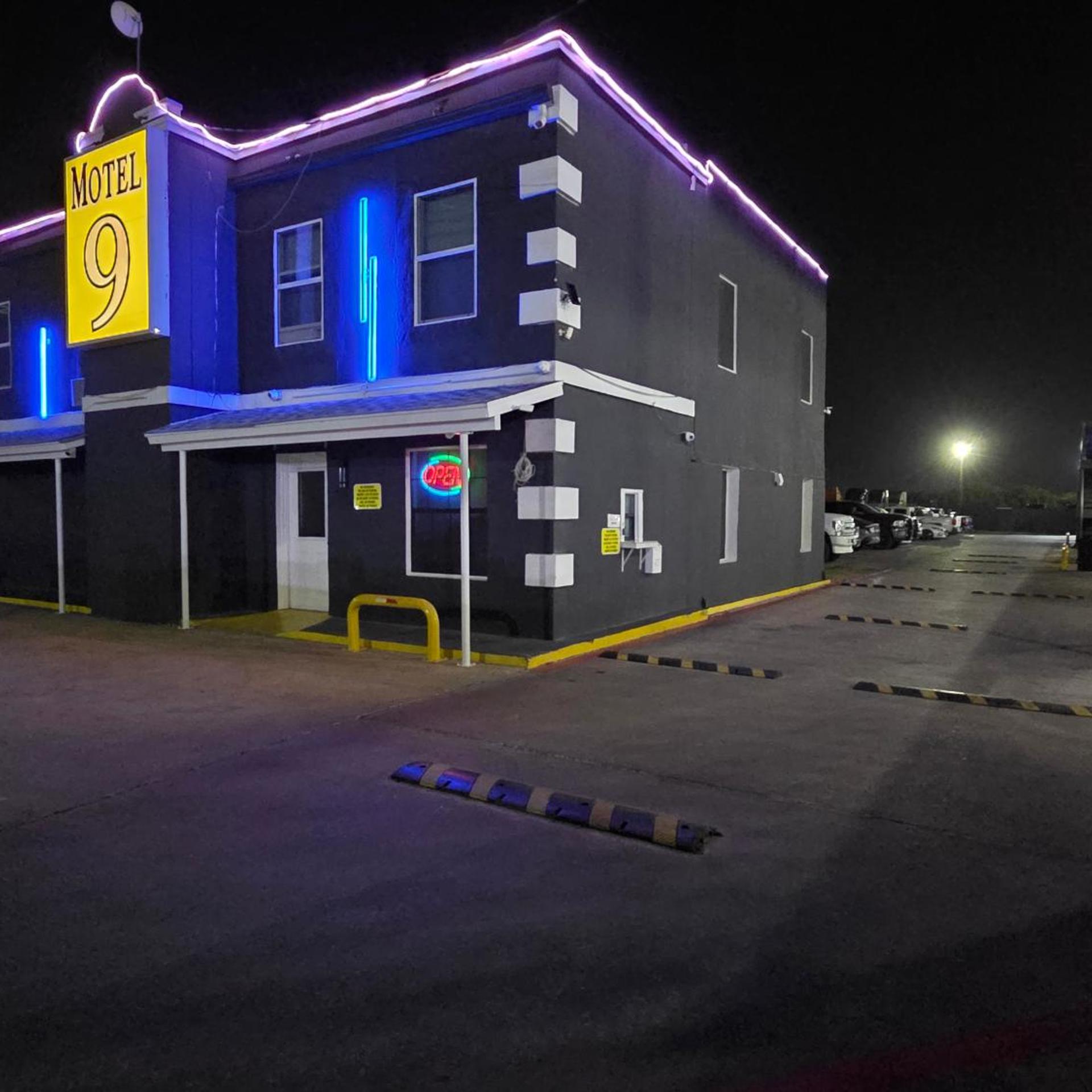 motel 9