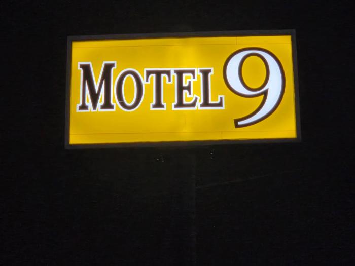 motel 9