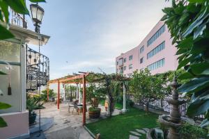 ayca la flora hotel boutique