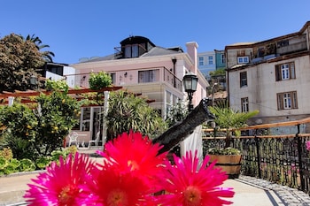 ayca la flora hotel boutique