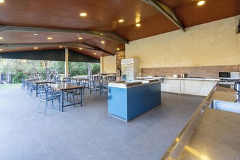 tasman holiday parks yallingup caves