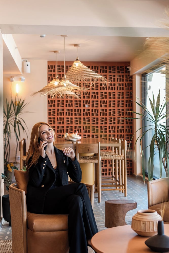 hibird apartment and suites hotel